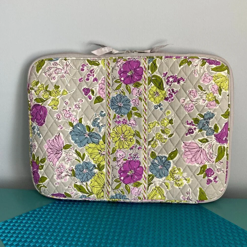 Vera Bradley Laptop Case EUC Watercolor Pattern